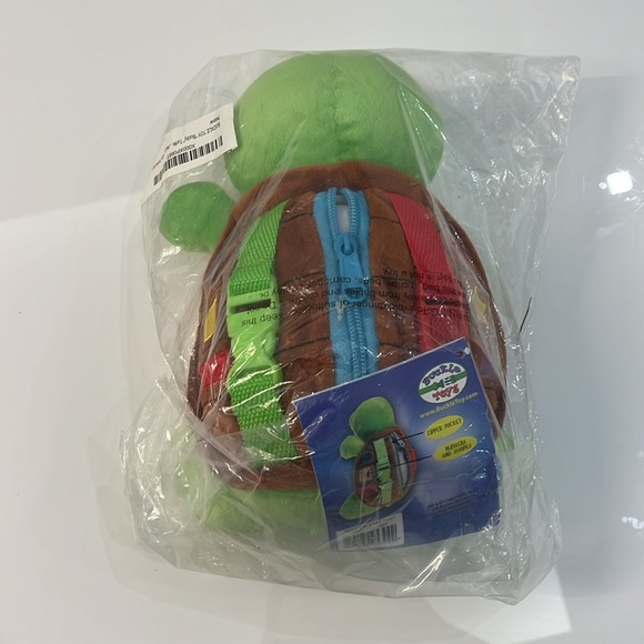 Traveling buckle turtle toy. - Picture 4 of 7